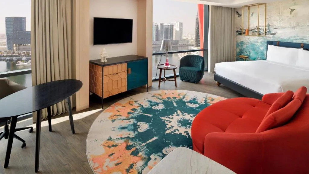 JUNIOR SUITE KING SIZE BED Room, Hotel Indigo Dubai Downtown, Dubai