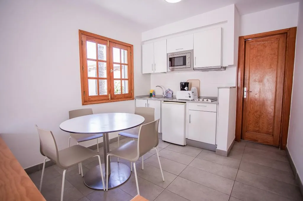 BUNGALOW CAPACITY 4 TWO BEDROOMS Room, Caybeach Princess, Gran Canaria