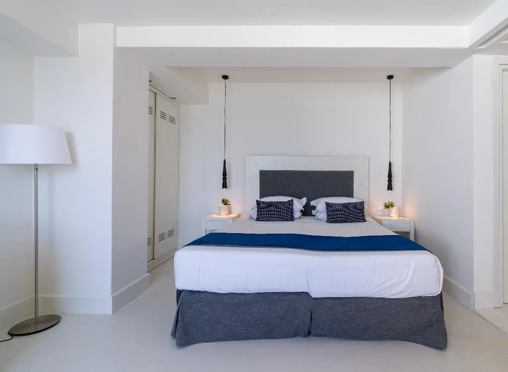 BUNGALOW PARTIAL SEA VIEW Room, Knossos Beach Bungalows & Suites, Crete