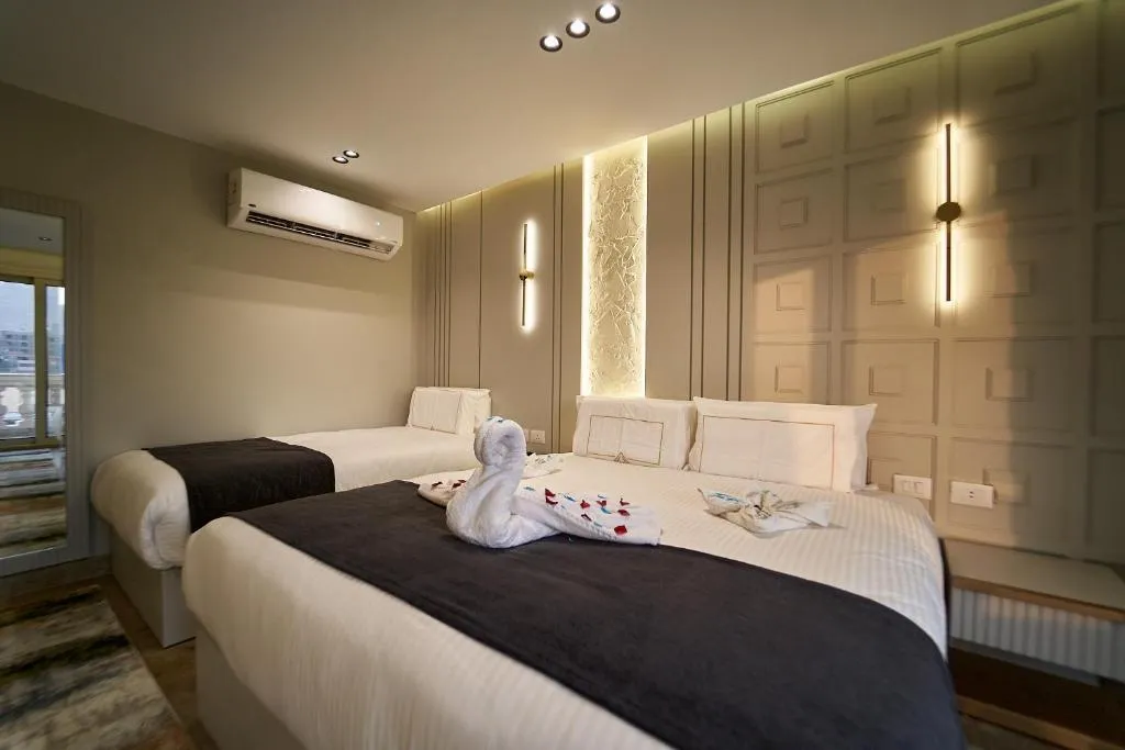 FAMILY ROOM DELUXE Room, Pyramids Charm Hotel, Cairo