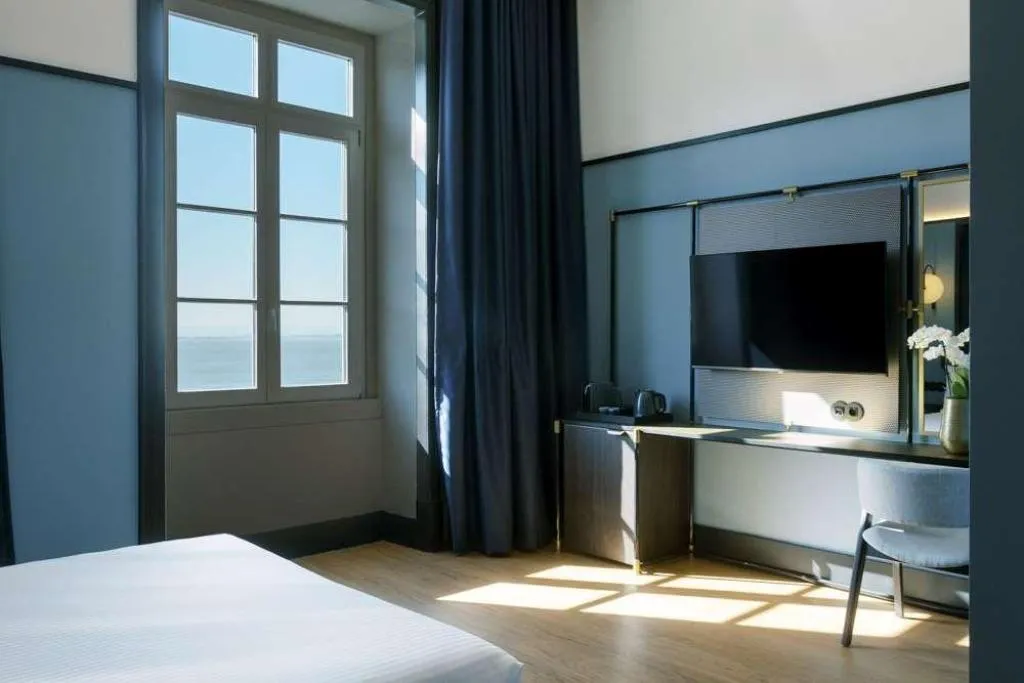 Room, The Editory Riverside Santa Apolonia Hotel, Lisbon