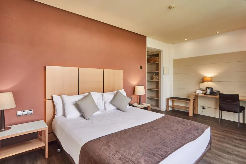 DOUBLE WITH TERRACE Room, Silken Puerta Valencia, Valencia