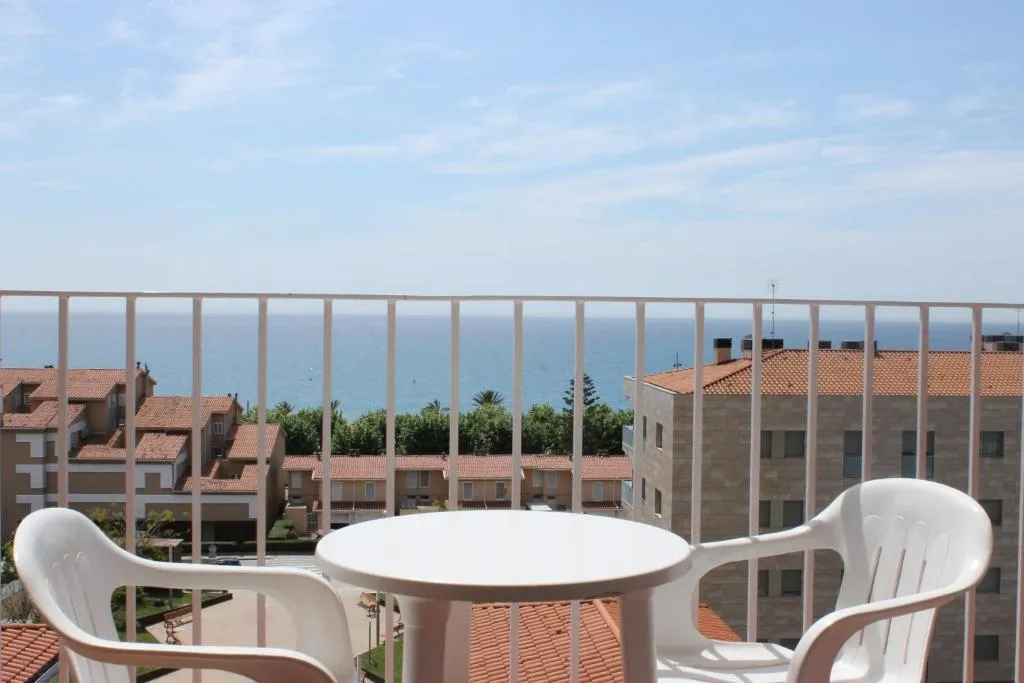 Double or Twin SEA VIEW Room, Checkin Catalonia, Costa Brava