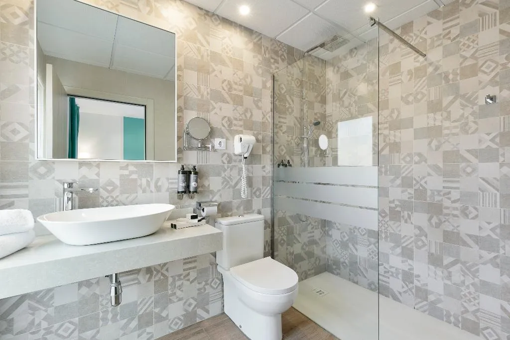 Double or Twin CAPACITY 3 Room, Best Lloret Splash, Costa Brava