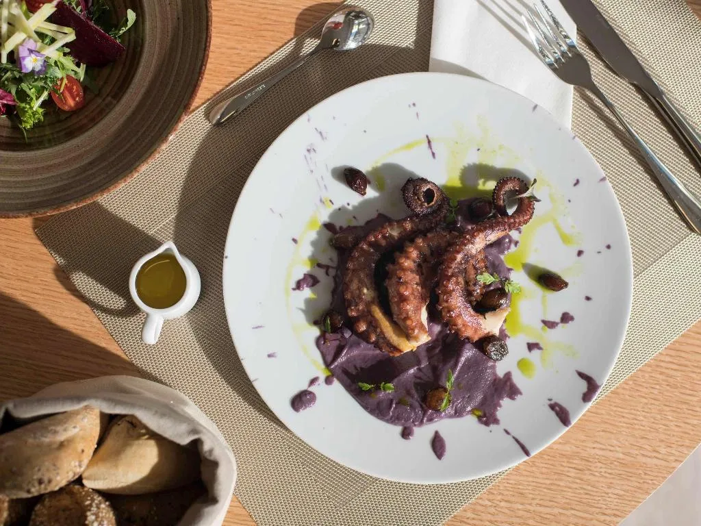 Restaurant, Ibis Styles Athens Routes, Athens