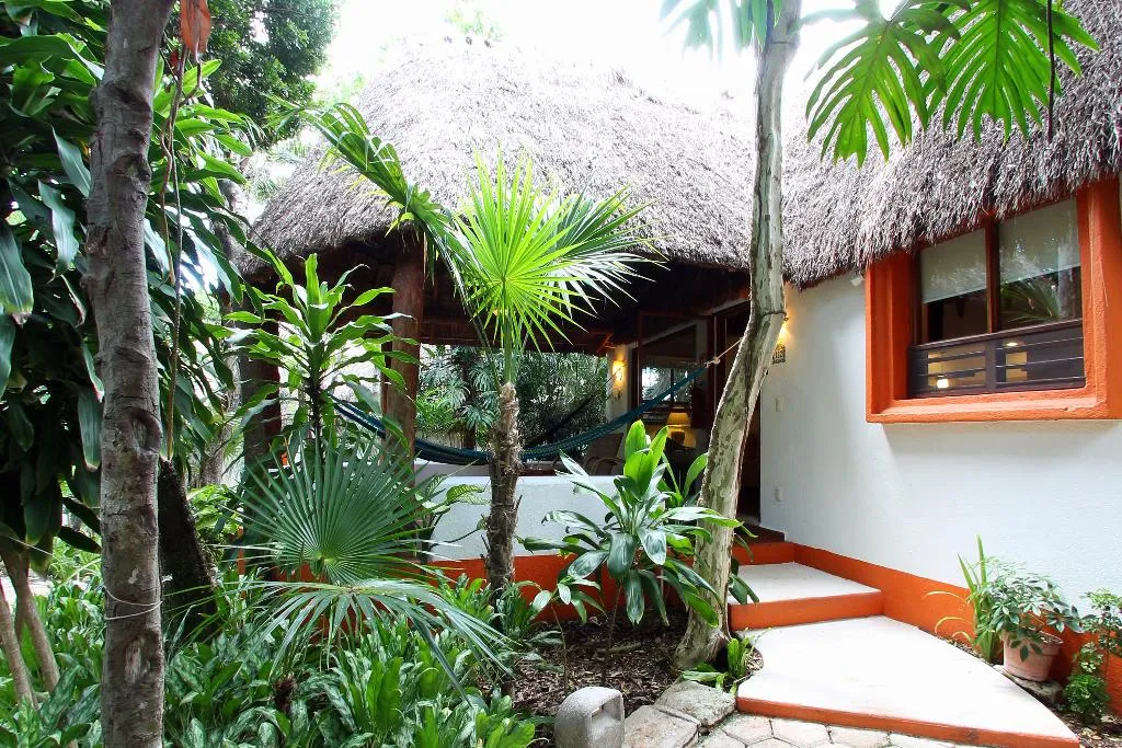 BUNGALOW GARDEN VIEW Room, Riviera Maya Suites, Playa Del Carmen