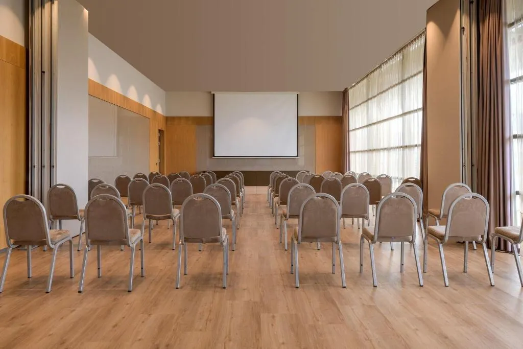 Conferences, AC Barcelona Diagonal D'Illa, Barcelona