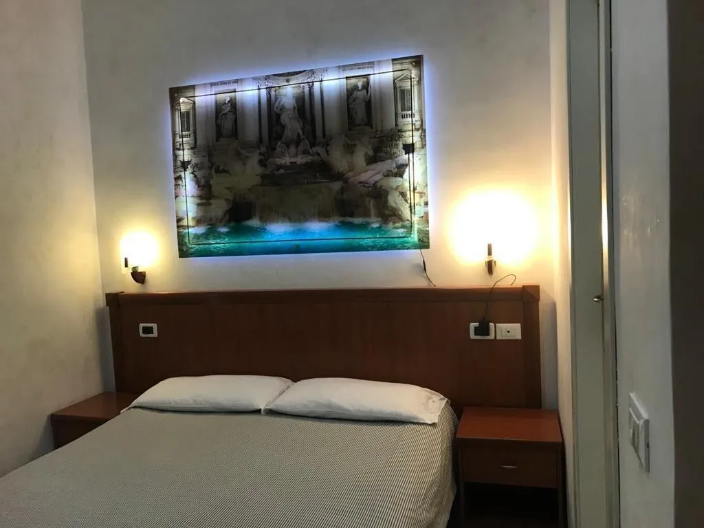 Room, Les Artes, Naples