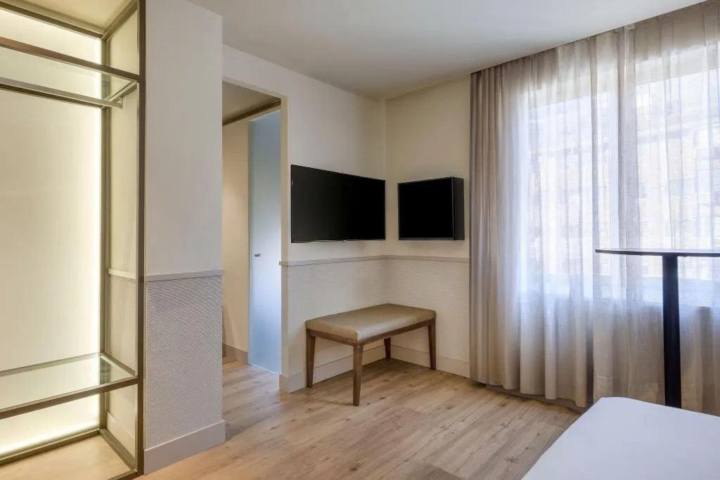 Room, AC Madrid Los Vascos, Madrid