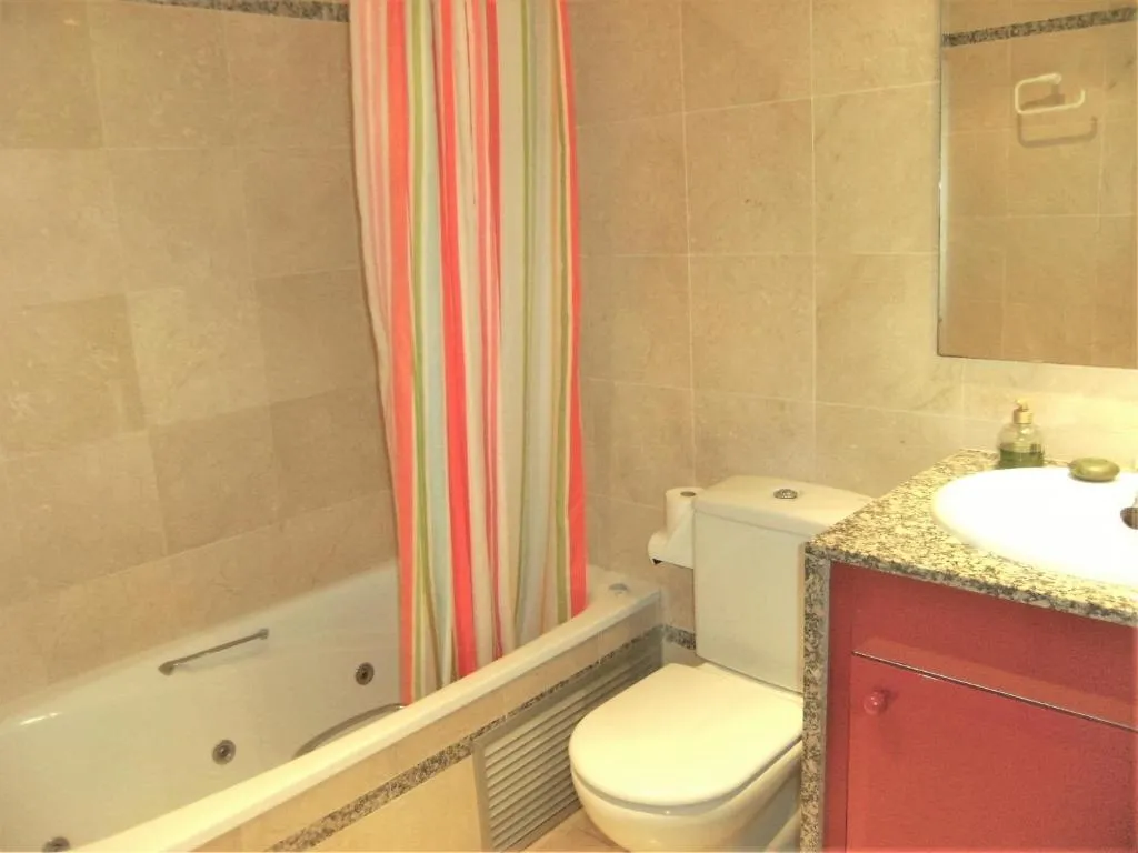 APARTMENT POOL VIEW TWO BEDROOMS Room, Illa Mar d'Or, Costa Brava