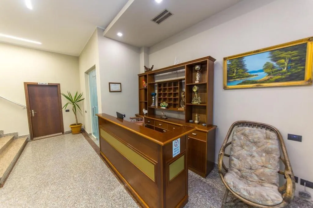 Lobby, Western Star Hotel, Durres