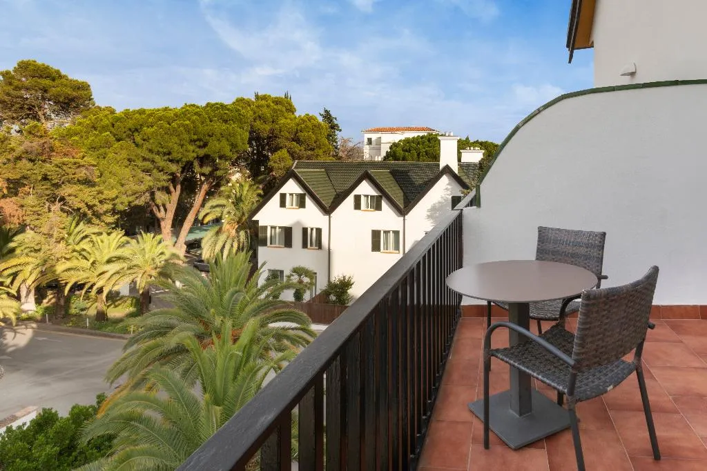 DOUBLE SINGLE USE WITH TERRACE Room, Catalonia Reina Victoria Hotel, Costa Del Sol