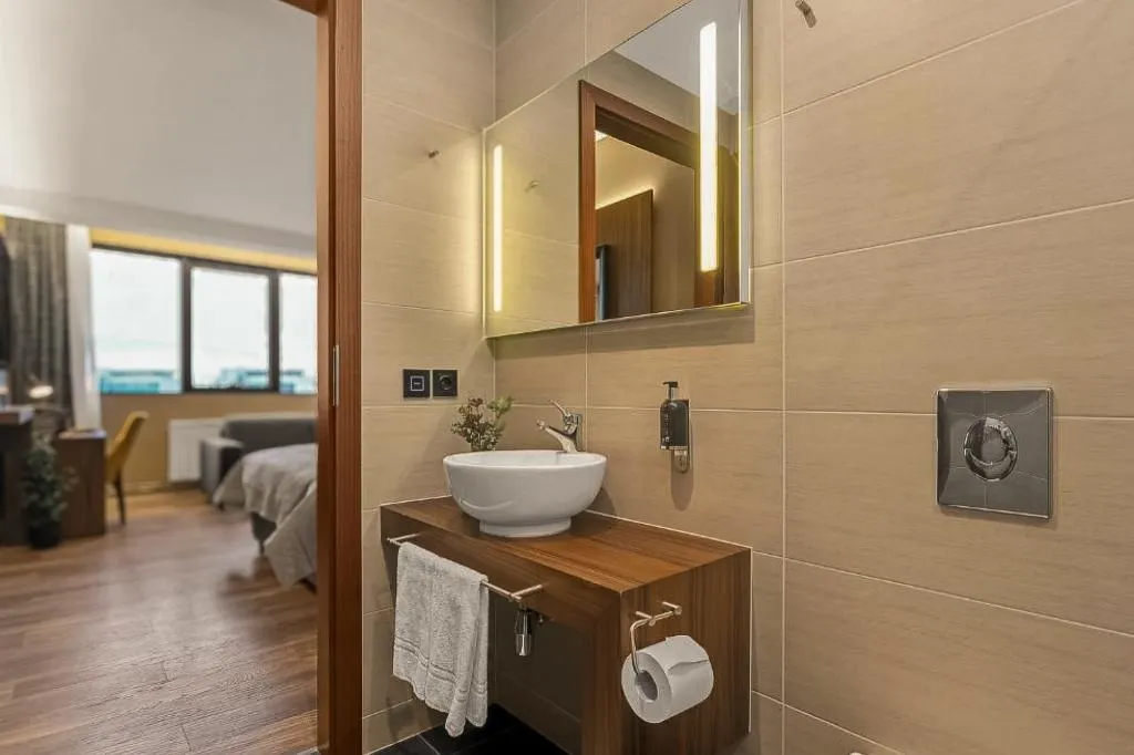 QUADRUPLE STANDARD Room, Hotel Muli, Reykjavik