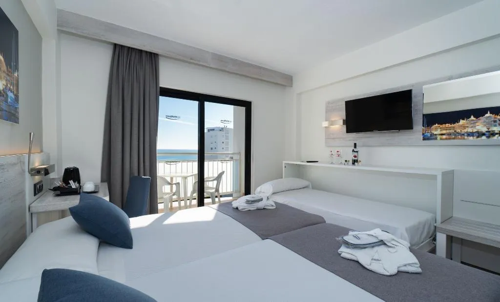TRIPLE SUPERIOR SEA VIEW Room, Medplaya Bali, Costa Del Sol