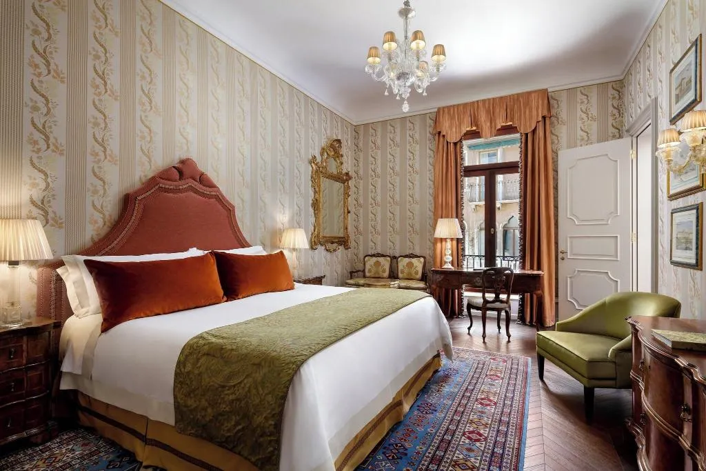 SUITE KING SIZE BED Room, The Gritti Palace, a Luxury Collection Hotel, Venice