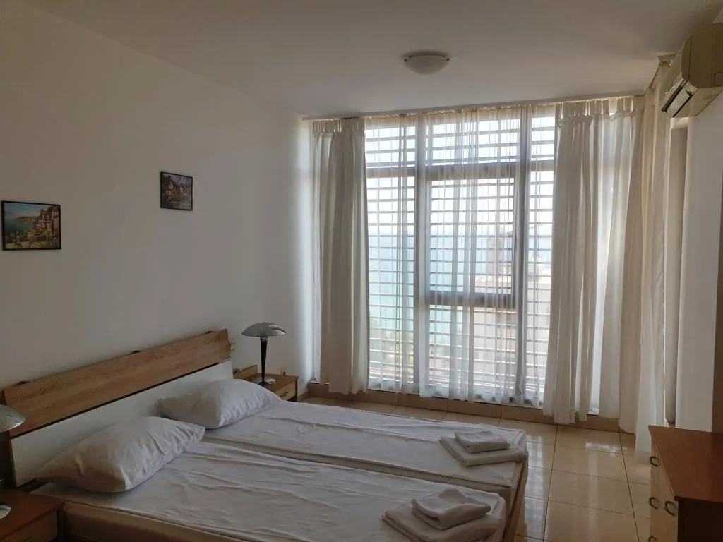 APARTMENT TWO BEDROOMS Room, DOLCE VITA Apart Complex, Bourgas