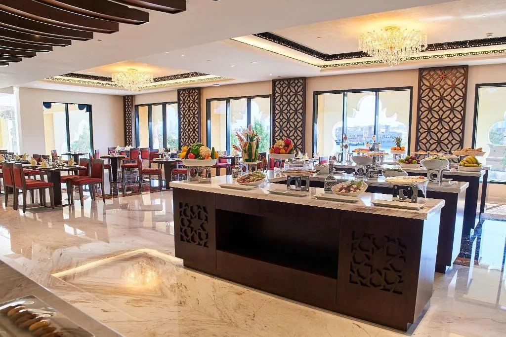 Restaurant, Carlton Dubai Creek Hotel, Dubai