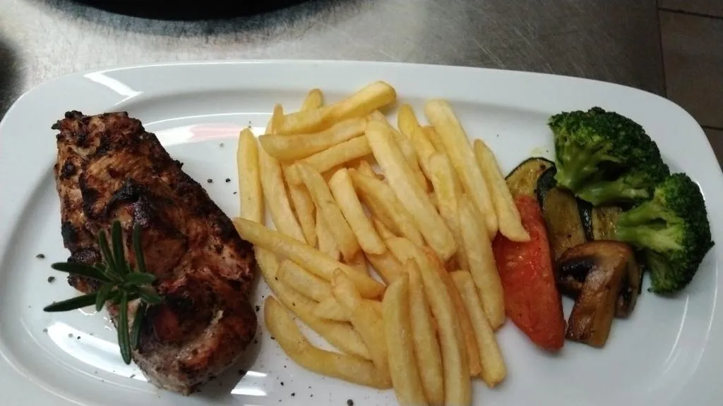 Restaurant, La Veranda De Larnaca Hotel, Cyprus