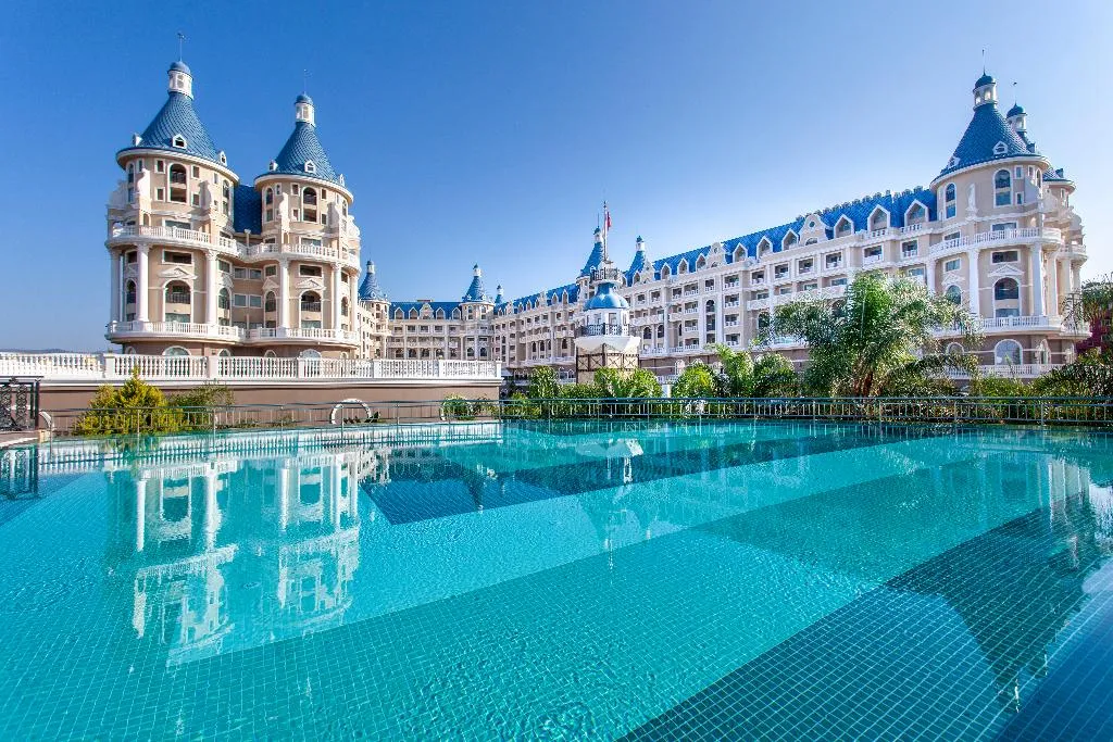 Pool, Haydarpasha Palace, Antalya