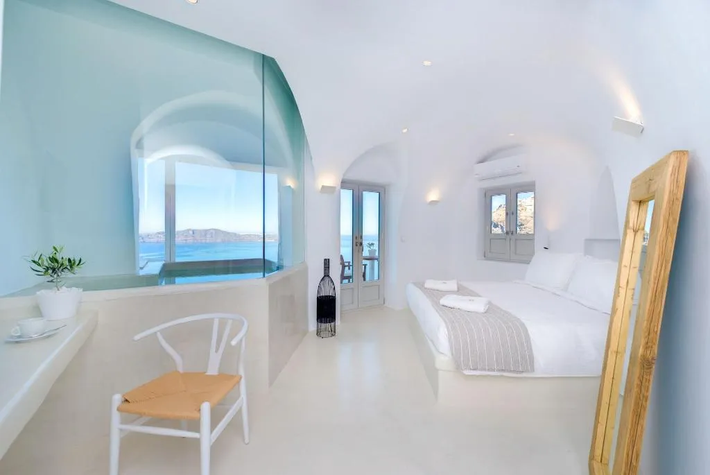 Room, Iriana Suites, Santorini