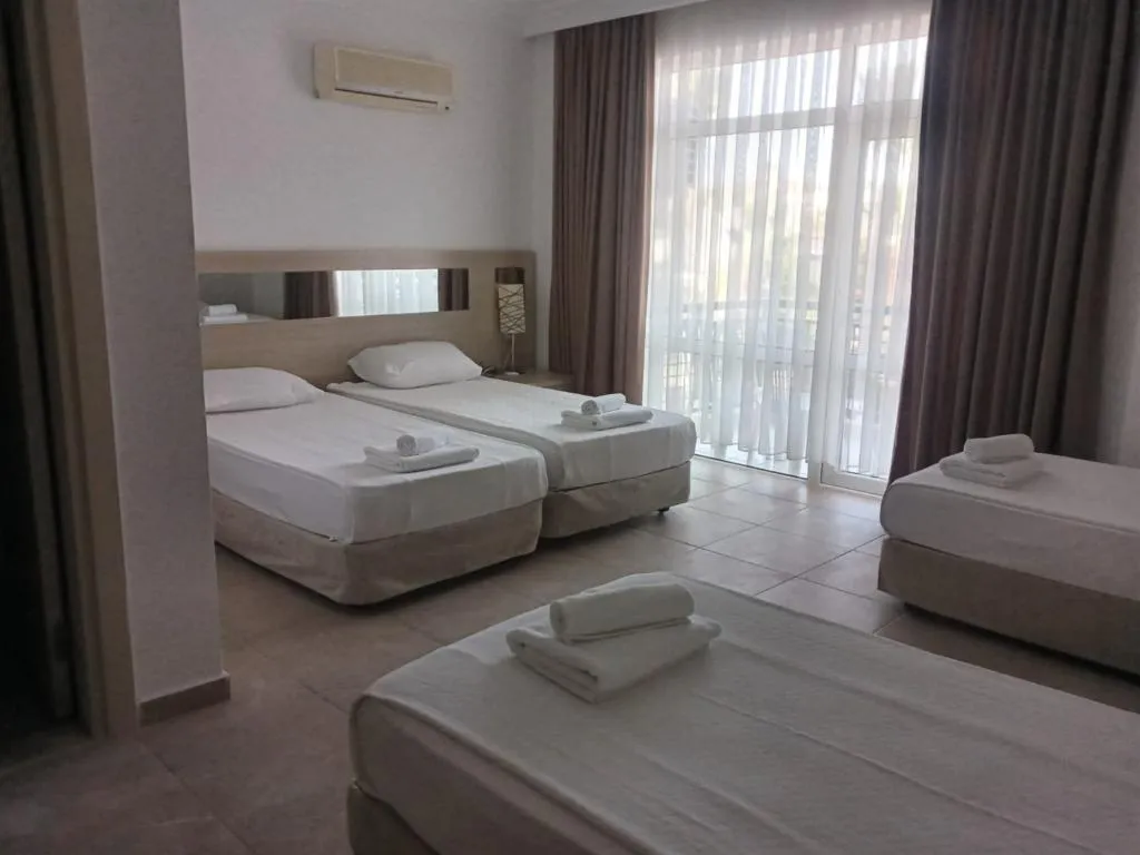 QUADRUPLE STANDARD Room, Malibu Resort Hotel, Antalya