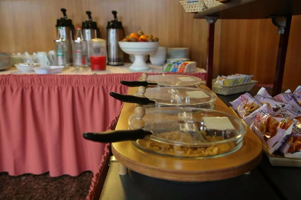 Restaurant, Hotel Longobardo, Milan