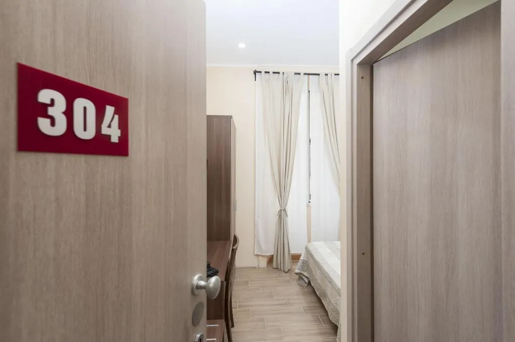 Room, Trinity Luxury Rooms, Rome