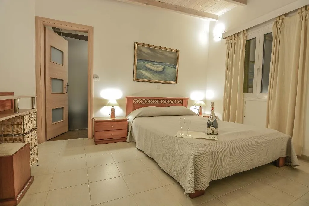 FAMILY ROOM DELUXE TWO BEDROOM Room, Green Village, Athens