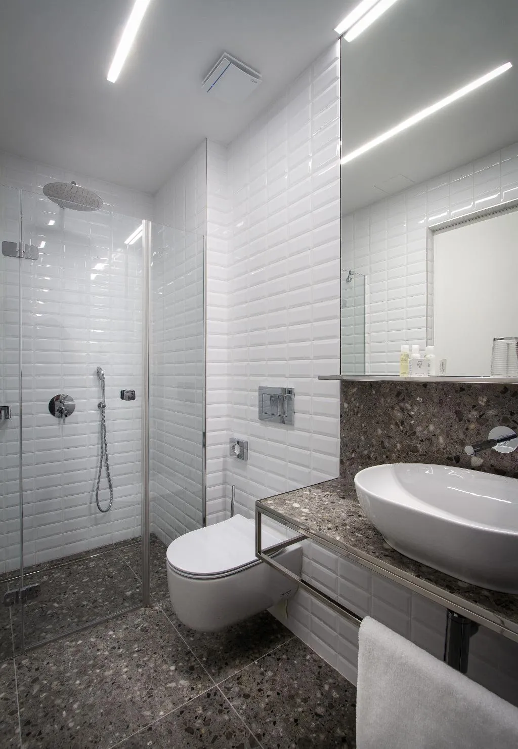 SINGLE STANDARD Room, Mucha, Prague