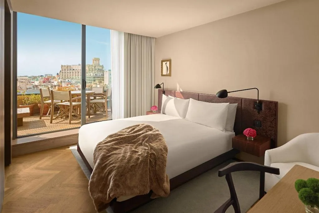 Room, EDITION Barcelona, Barcelona