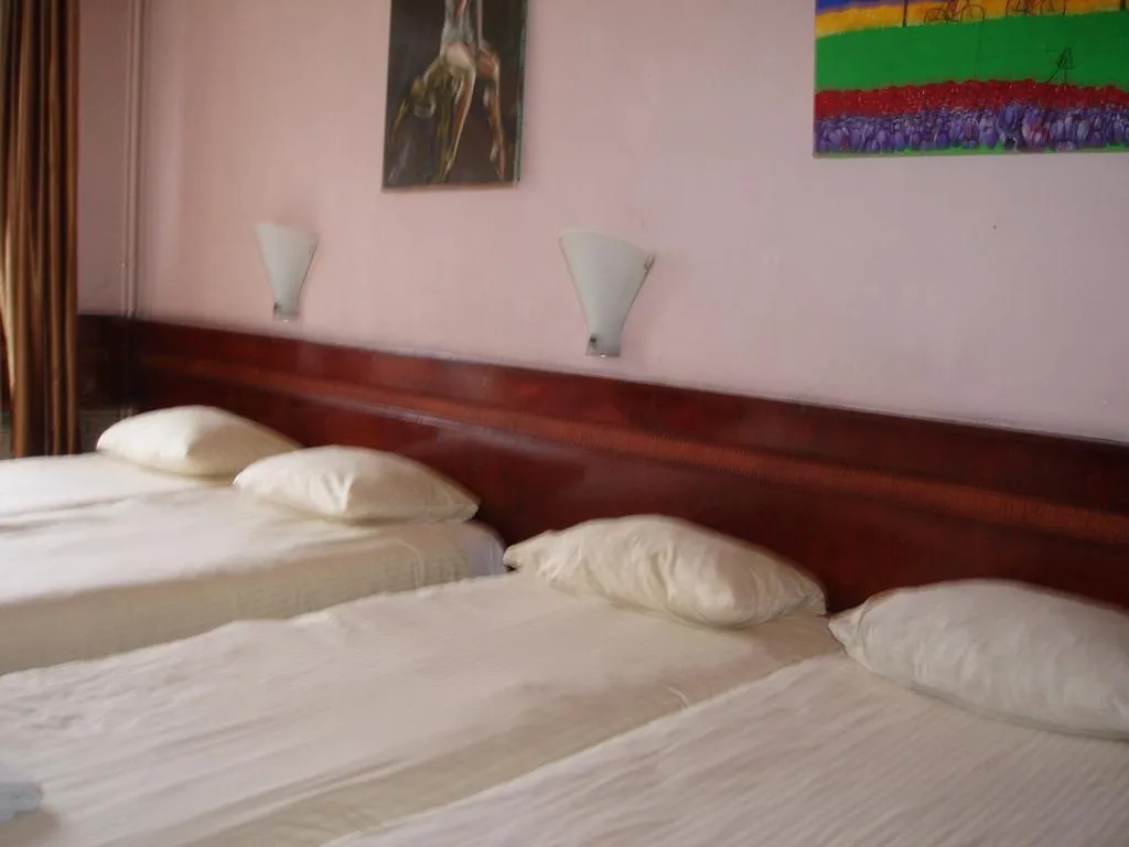 Room, Manofa, Amsterdam