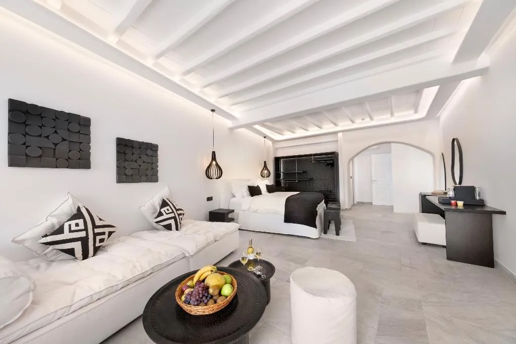 SUITE SEA VIEW WITH PRIVATE POOL Room, Deliades, Mykonos