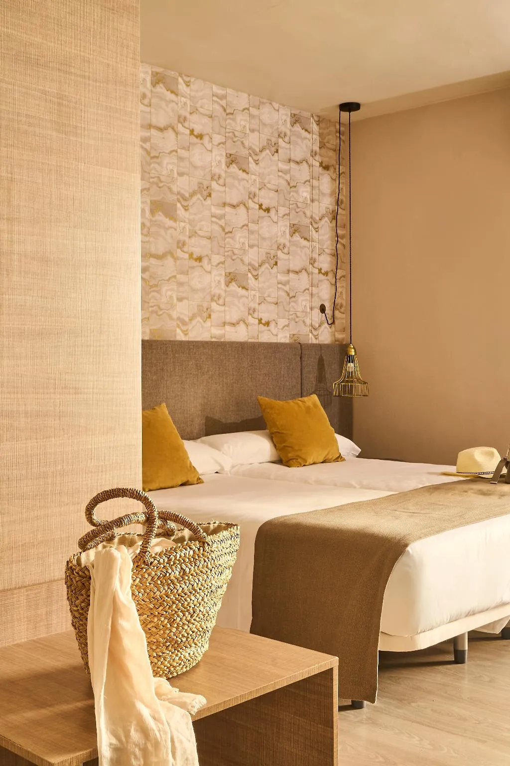 STUDIO CAPACITY 3 Room, Ona Marbella Inn, Costa Del Sol