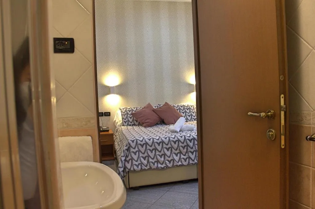 Room, Hotel Ciao, Naples