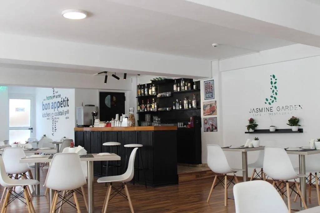 Restaurant, La Veranda De Larnaca Hotel, Cyprus