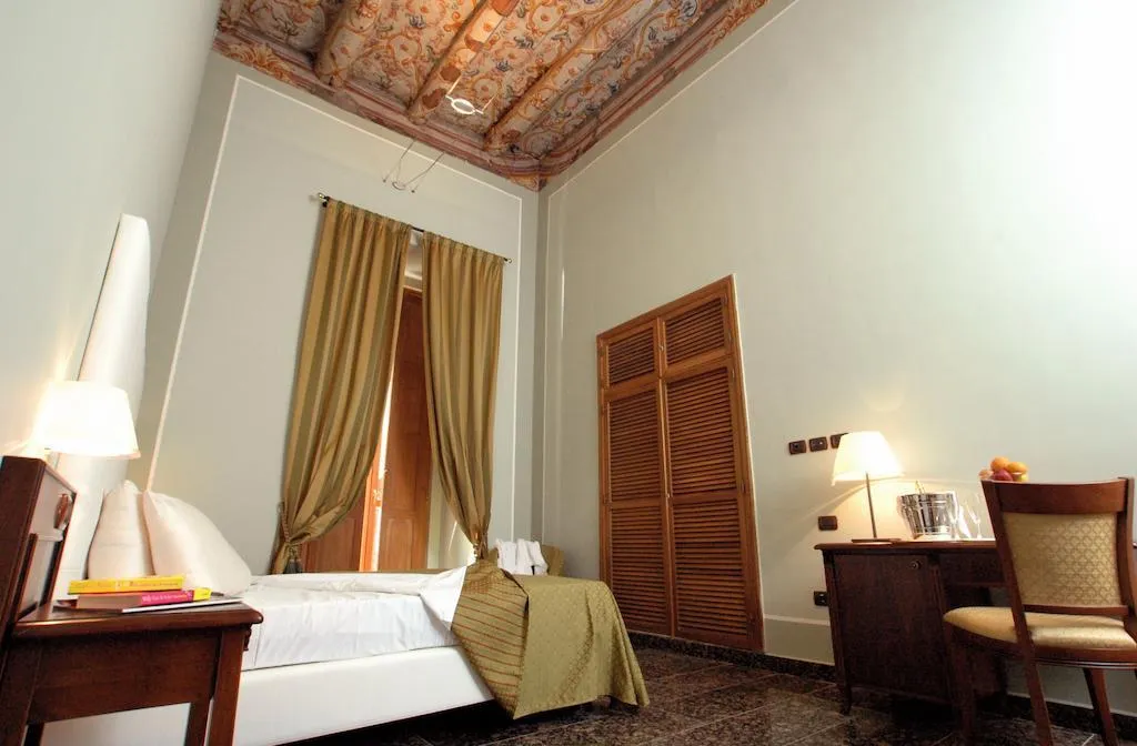 Double or Twin DELUXE Room, Le Stanze del Vicere Boutique Hotel, Naples