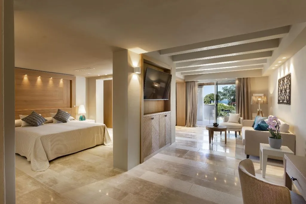 SUITE GARDEN VIEW Room, La Bisaccia Hotel, Cagliari