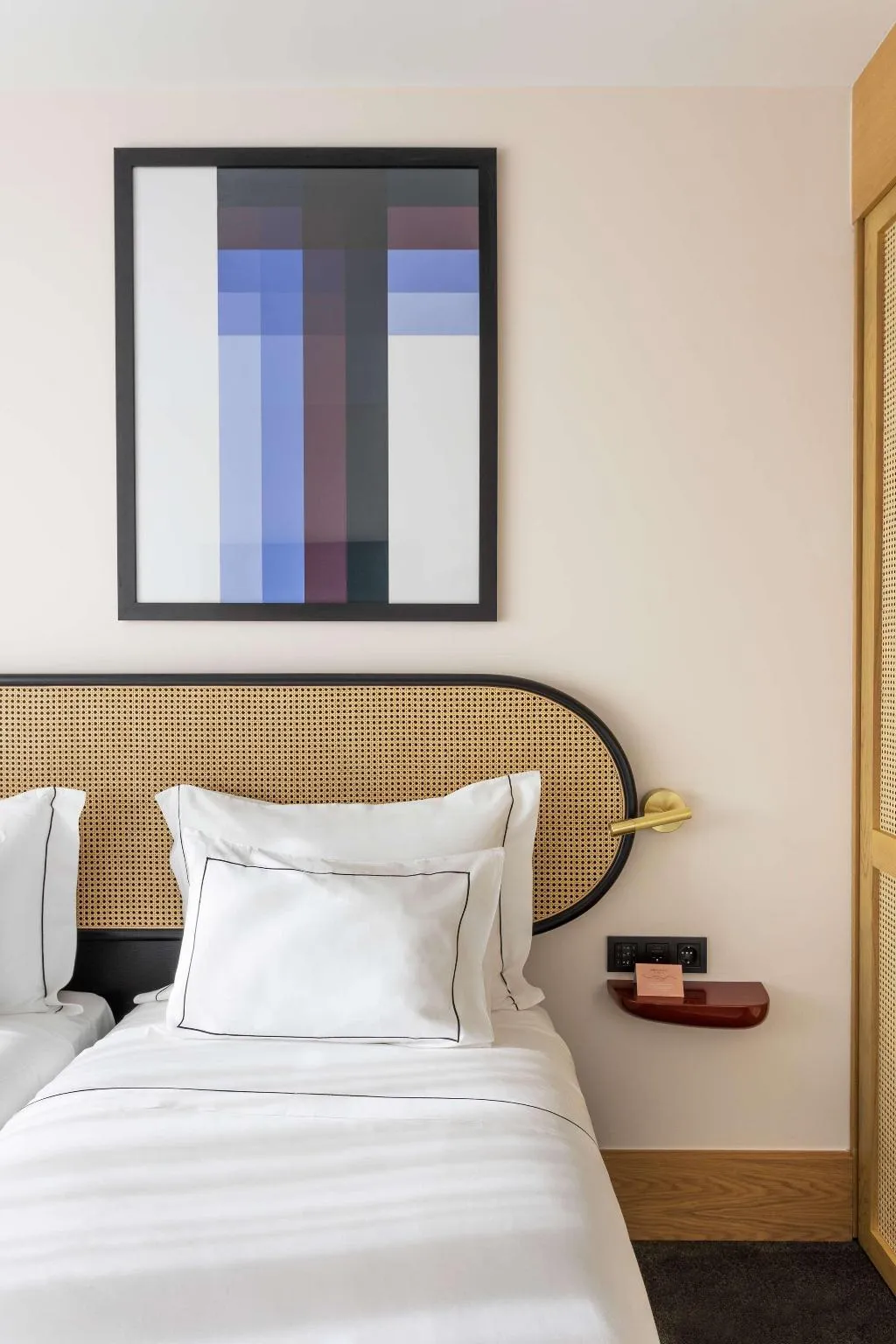 TWIN GUEST ROOM Room, Arts Hotel Porto, Tapestry Collection By Hilton, Porto