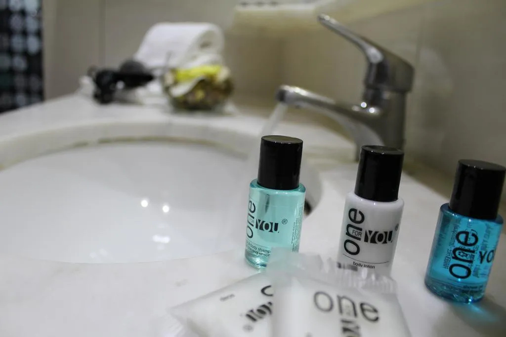 SINGLE STANDARD Room, Estoril 7, Lisbon