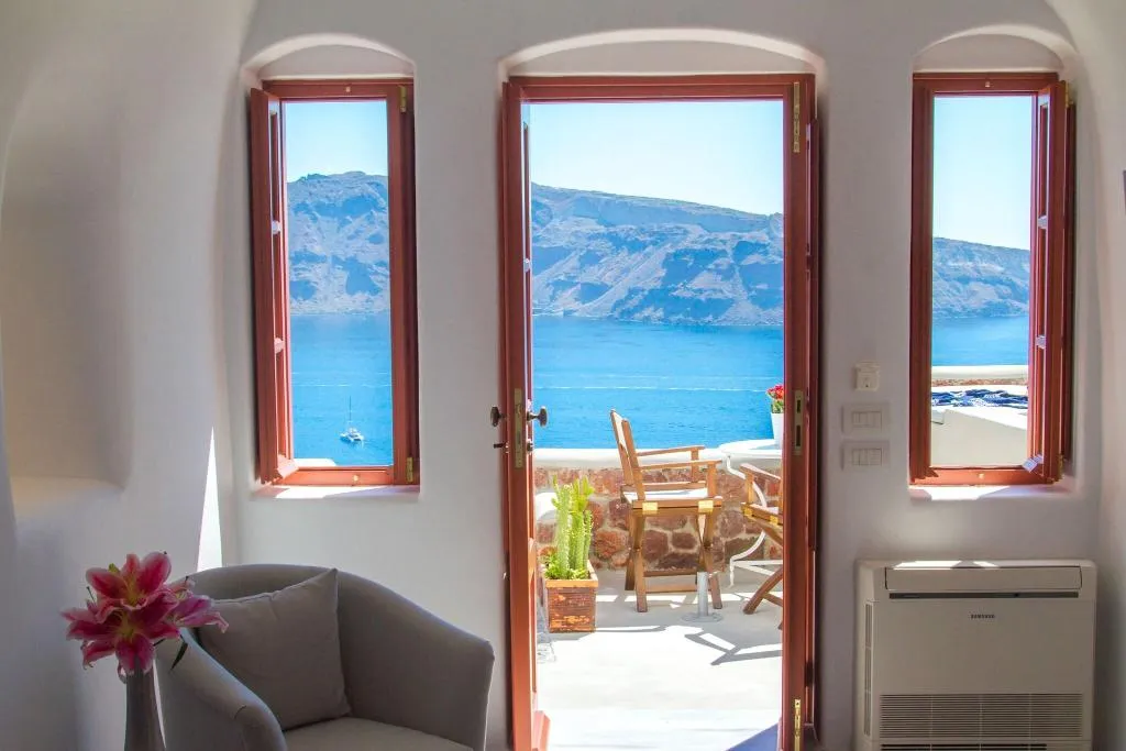 CAVE SEA VIEW Room, Oia Mare Villas, Santorini