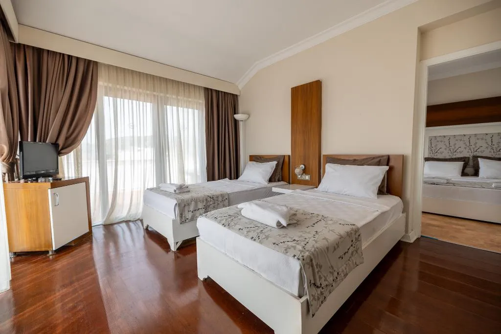 FAMILY ROOM CONNECTING ROOM Room, Sentinus Beach Hotel, Izmir