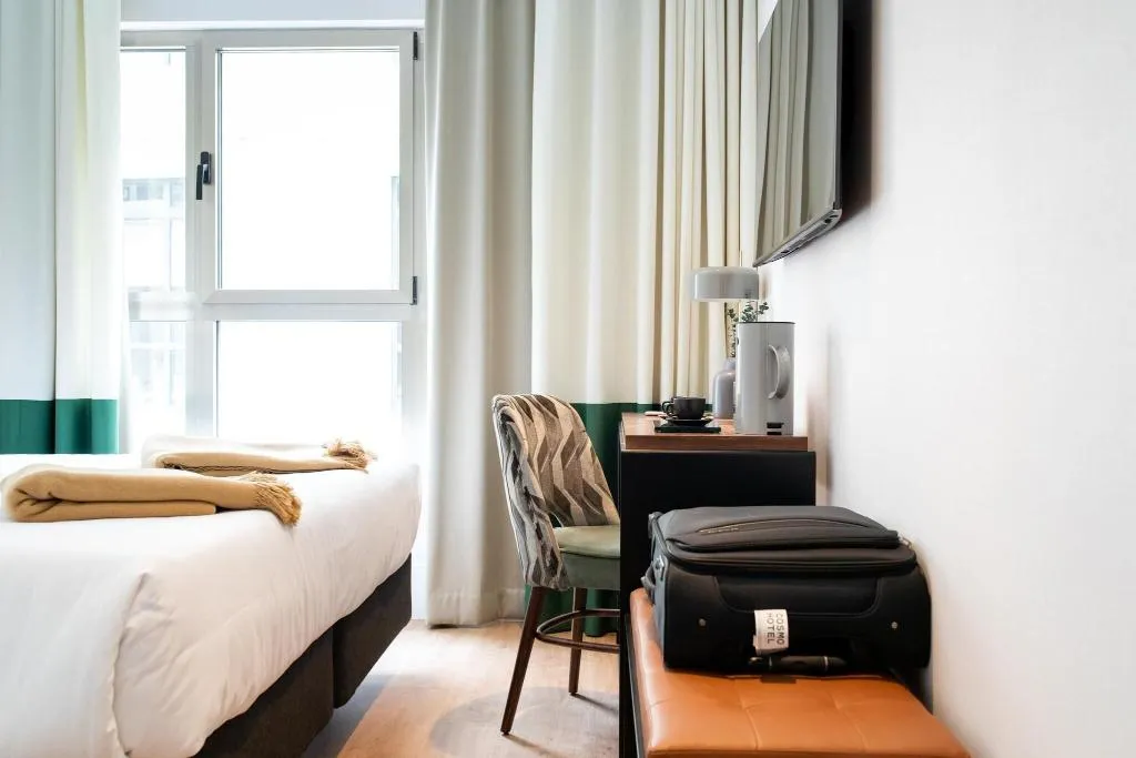 DOUBLE SUPERIOR Room, Hotel Cosmo, Valencia