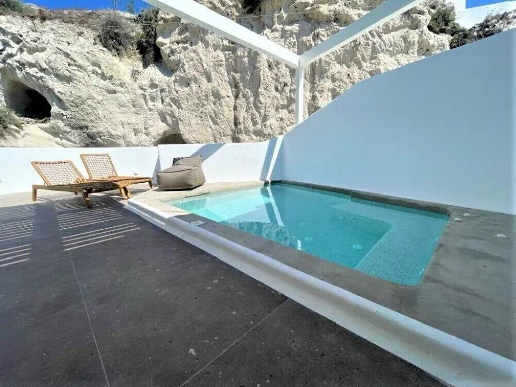 Room, Victoria Caves, Santorini