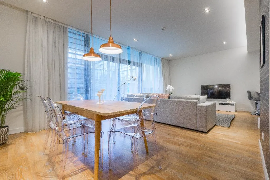 APARTMENT TWO BEDROOMS WITH AIR CONDITIONING Room, FAM Living - City Walk, Dubai