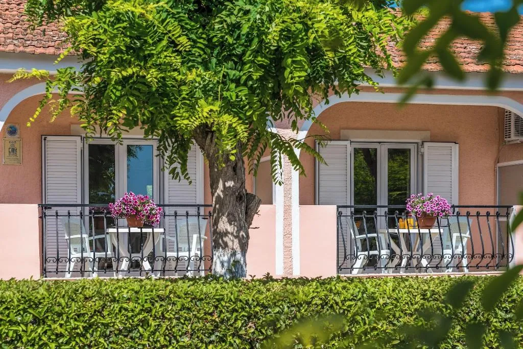 General view, Roussa's Studios and Apartments, Zante