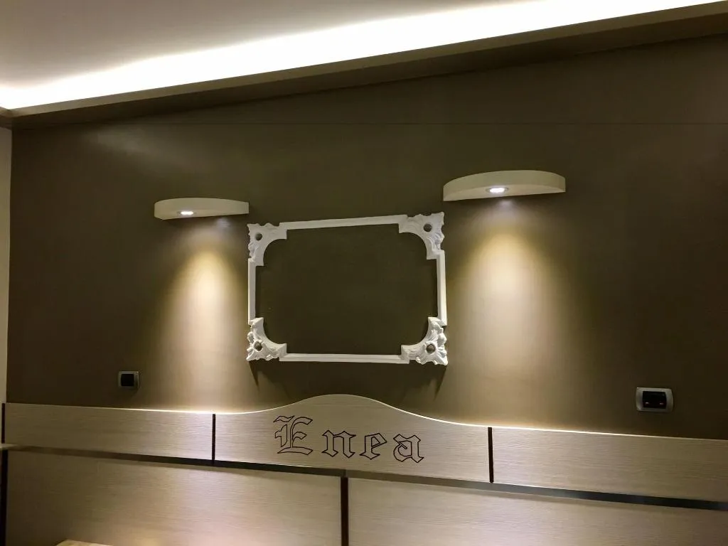 Room, Pensione Enea, Naples