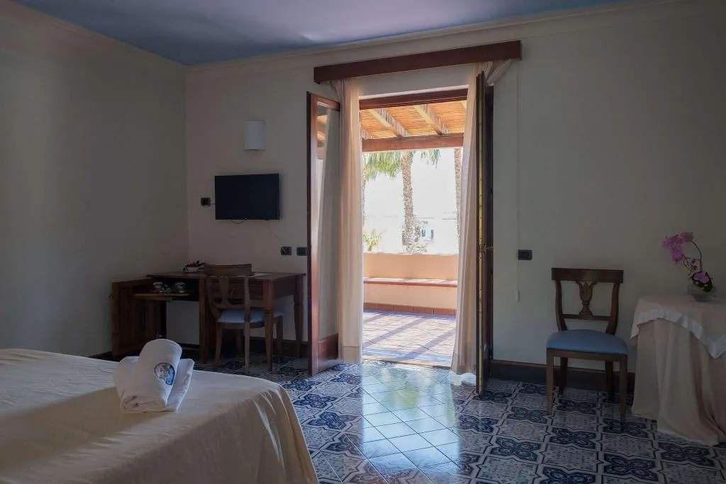 Room, Aktea, Catania