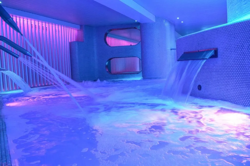 Sports and Entertainment, Ambassador Playa II, Costa Blanca