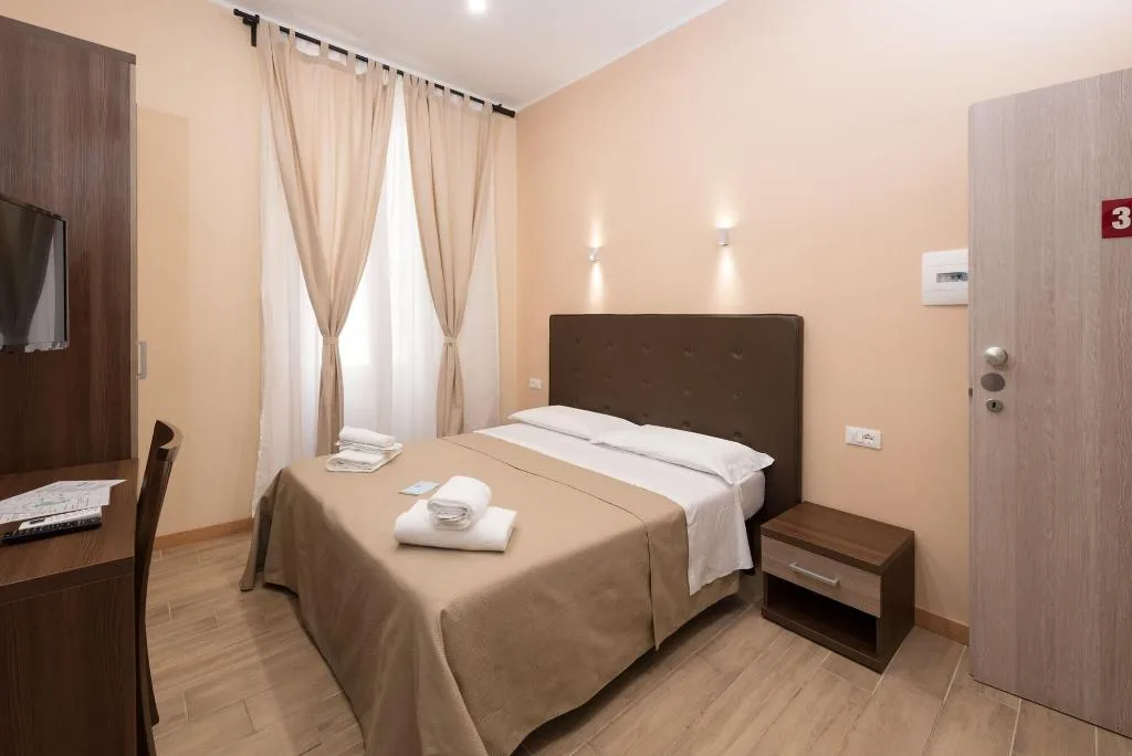 Room, Trinity Luxury Rooms, Rome