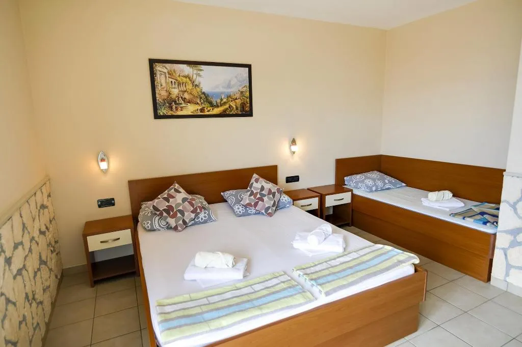 Room, Pansion Dalmacija, Split
